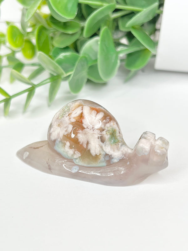 Flower Agate Snail Carving